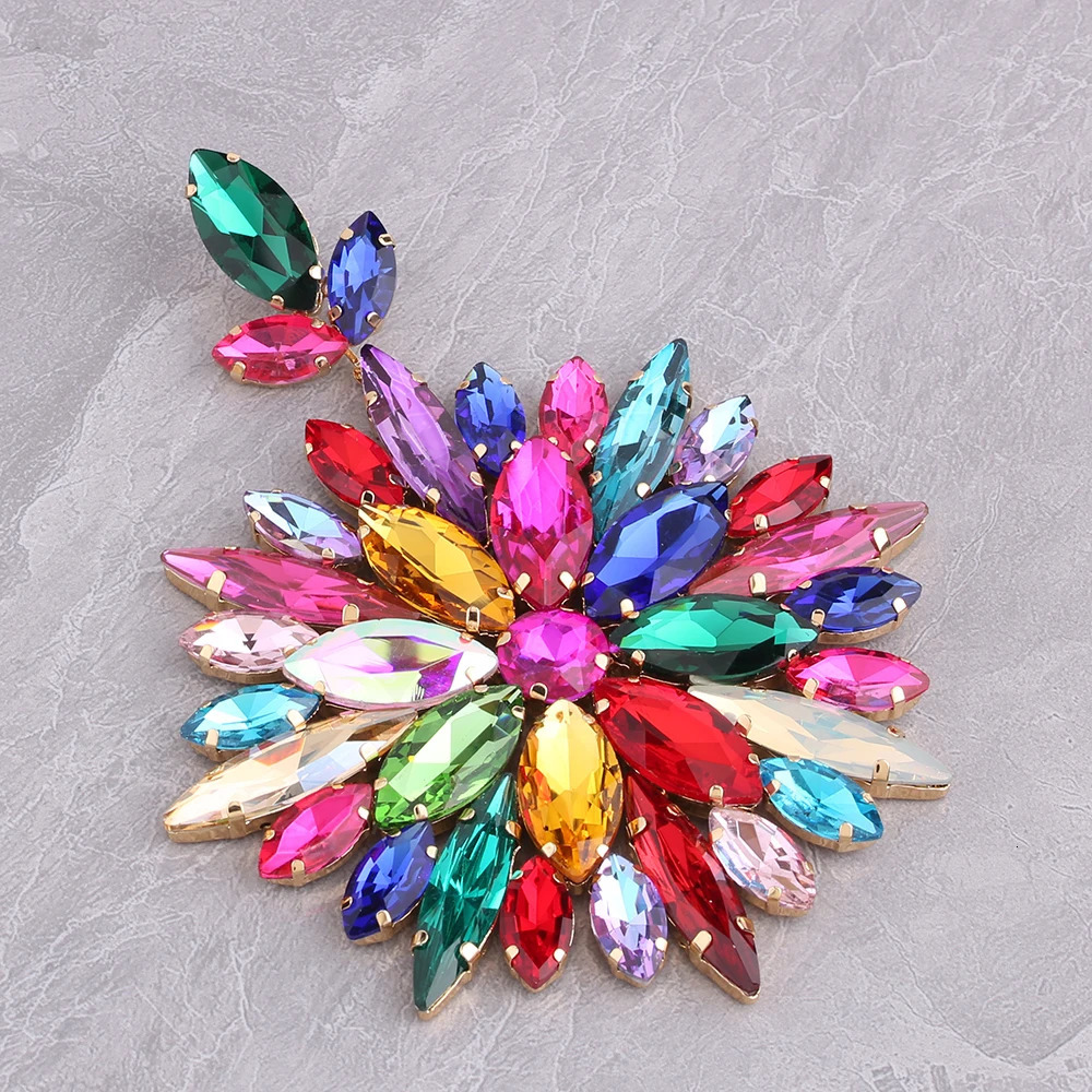 Exaggerated Large Pendant Crystal Earrings for Women Temperature Fashion Super Water Diamond Long Tigram Pendant Earrings Wholesale 241031