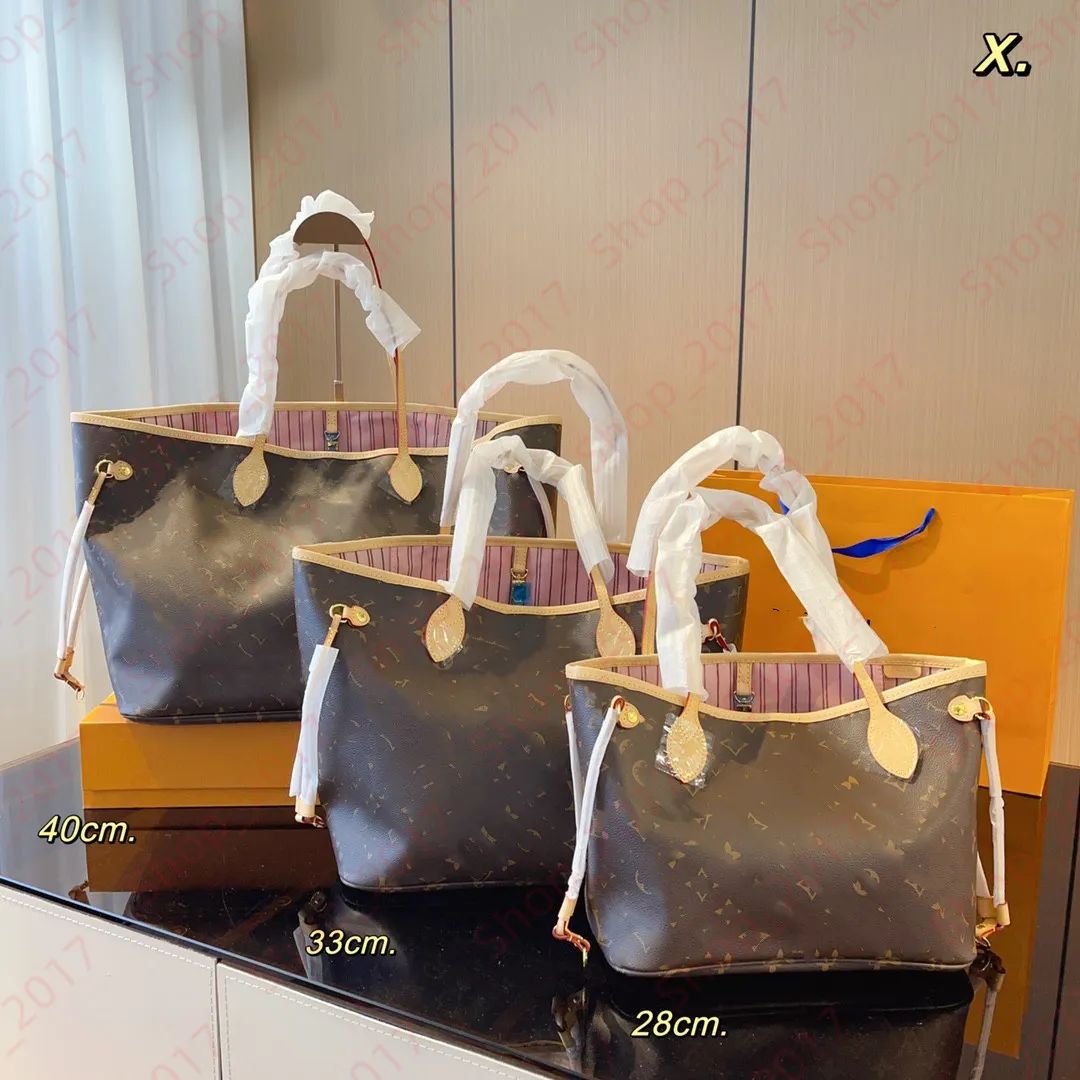 Fashionable Designer Floral Checkered Pattern Women's Shoulder Tote Bag with Stylish Canvas Material