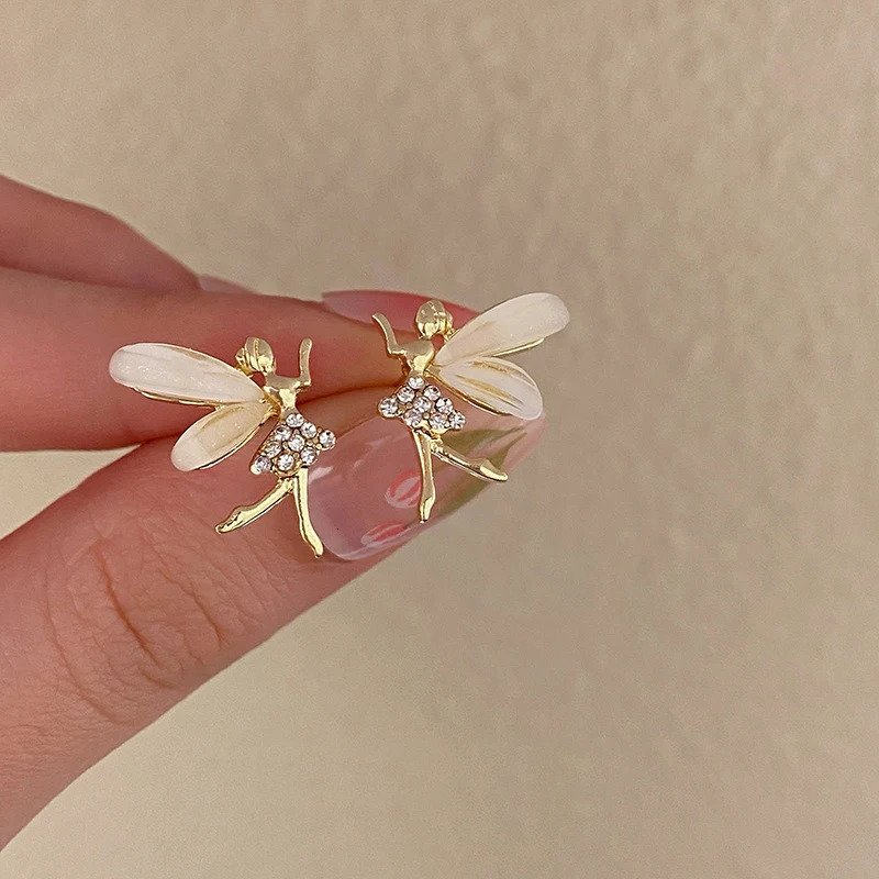 Trendy Girl Dancer Stud Earrings Crystal Acrylic Wings Angle for Women Korean Cute Sweet Jewelry aretes de mujer 241031