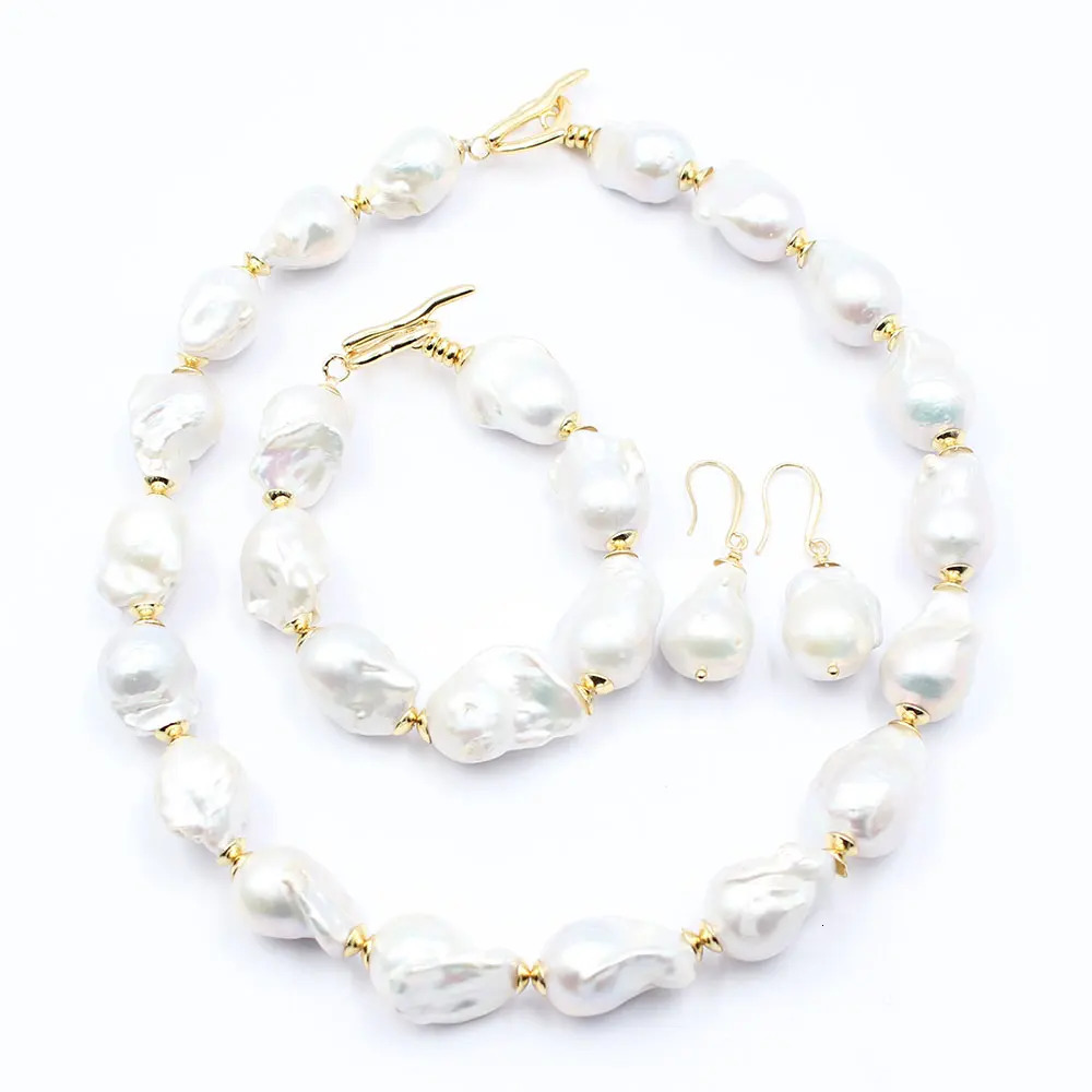 GG Natural Freshwater Culture White Kaisi Baroque Pearl Necklace Bracelet Earring Set Womens Fashion 241031