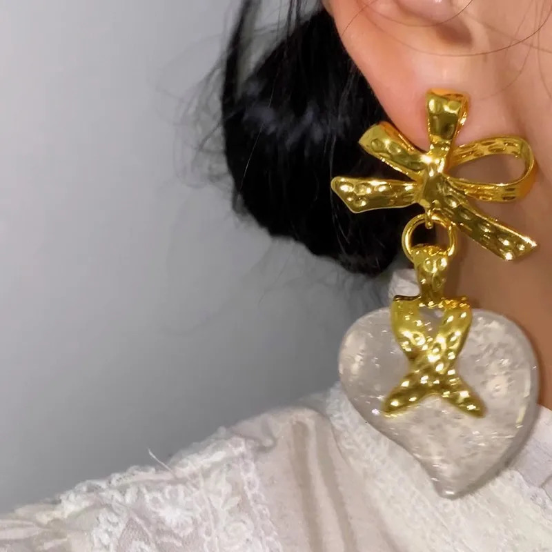 Vintage large drop earrings transparent love pendant gold metal womens jewelry elegant party gift 241031