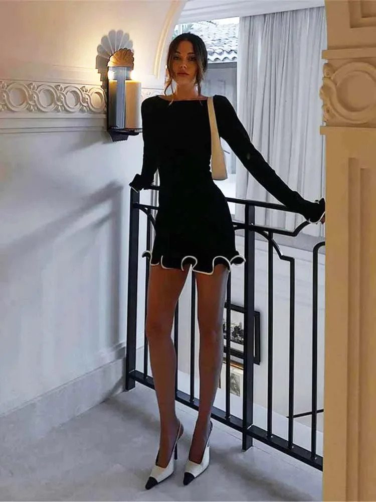 Elegant Round Neck Pleat Long Sleeve Womens Dress Casual Slim Black White Short Dresses 2024 Female Chic Party Street Robes 241031