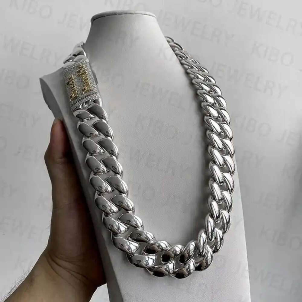 Hip Hop Men Jewelry Iced Out Moissanite Lock Clasp 26mm 925 Sterling Silver Miami Cuban Link Chain