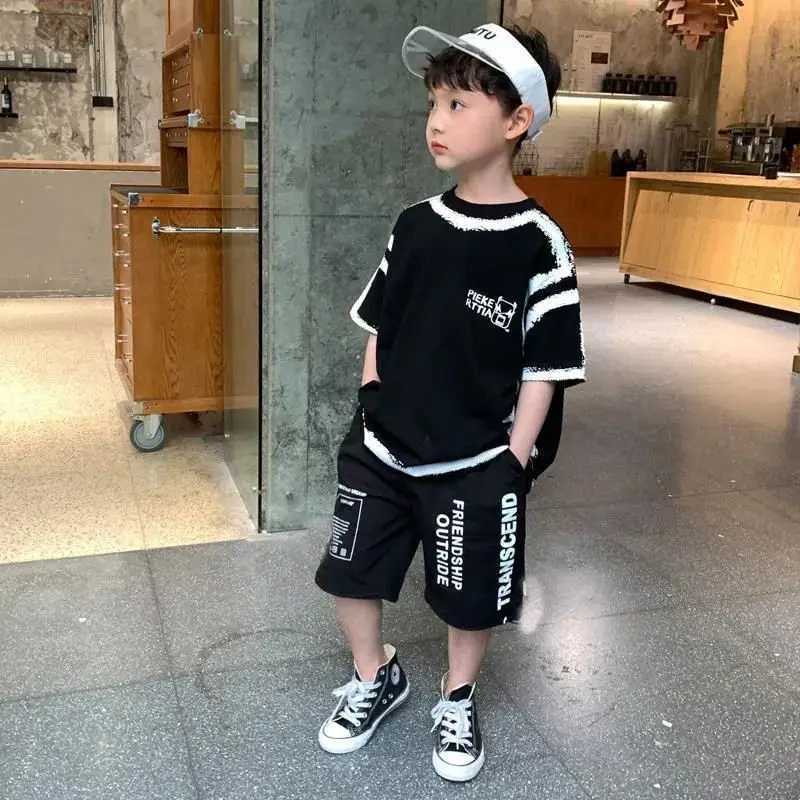 Summer Casual Boys Cotton Contrast Alphabet Graffiti T-shirt+Shorts Set School Childrens Track and Field Clothing Childrens 2PCS Clothing 5-14 Years S