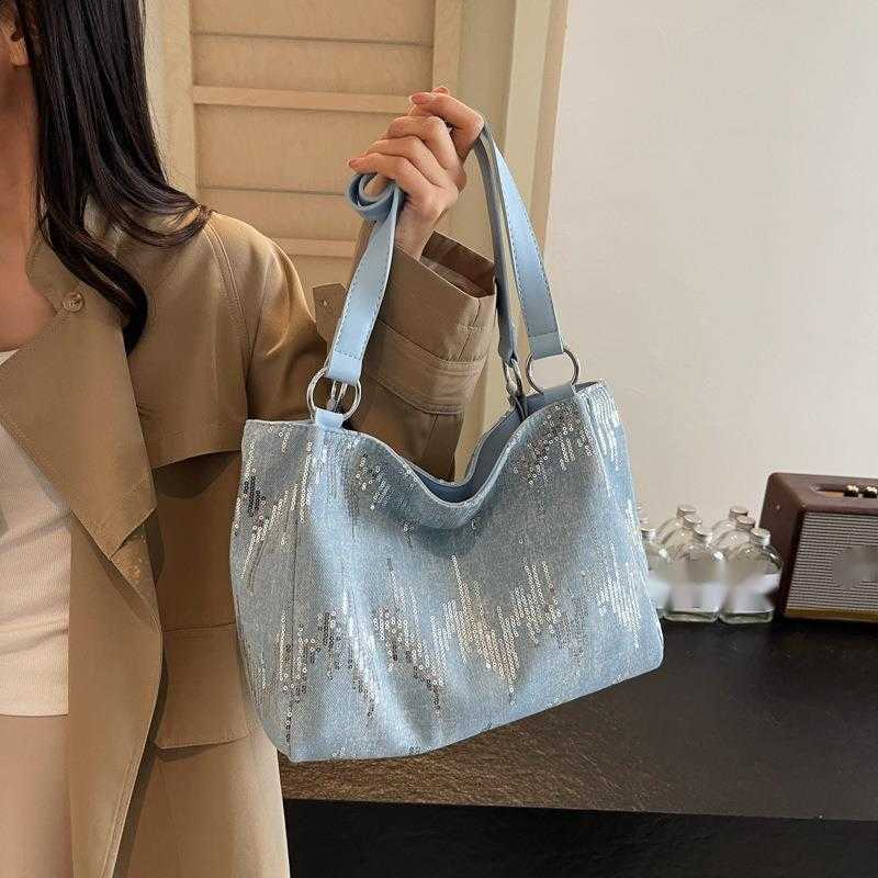 CMM Womens Large Capacity Sequined Hand Held Commuting Tote Bag New Fashion Niche Design Autumn and Winter Bag