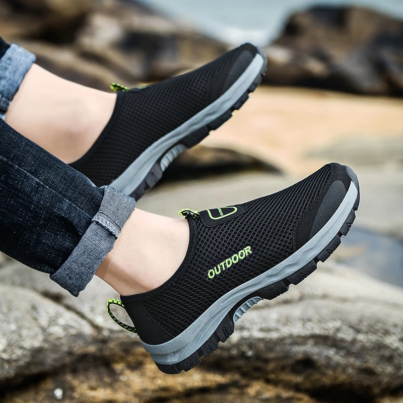 Breathable Sneakers Men Shoes Fashion Shoes Men Outdoor Beach Wading Tenis Barefoot Sneakers
