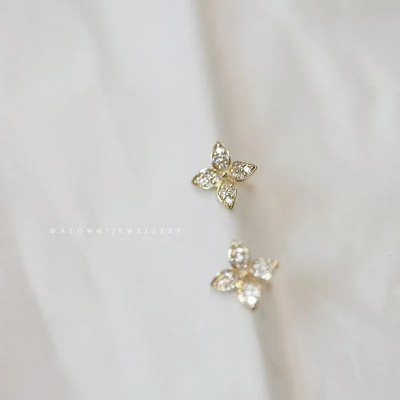 ITSMOS 925 Sterling Silver Plated 14K Gold Pave Earrings Small Piercing Studs Diamond Jewelry Flower for Women 241031