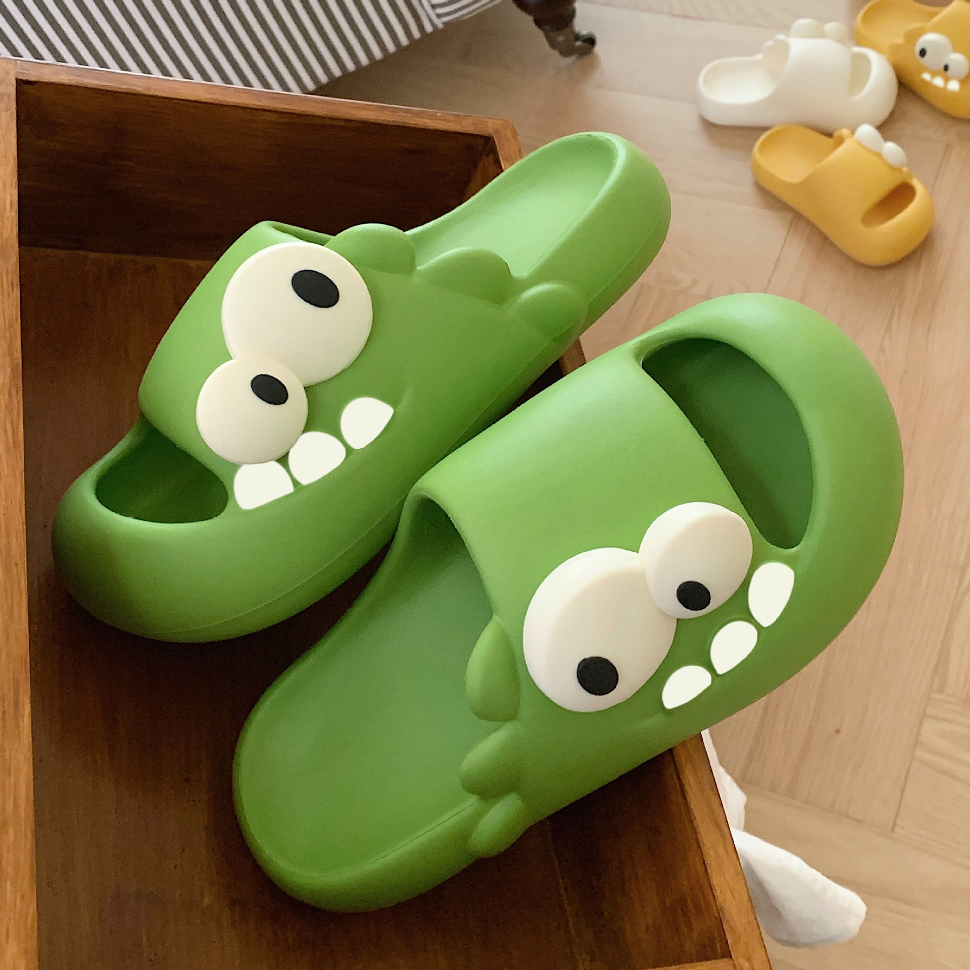 Soft bottom home summer slippers female personality funny big eyes dinosaur indoor street sandals girl slippers