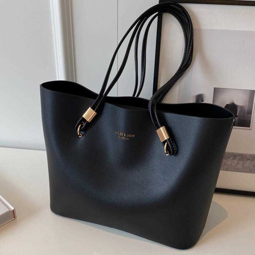 Shoulder Bags Wedding Bag Stylish One Shoulder Bag WoMens Bag Large Capacity Shopping Bag Armpit Tote Bag Textured And Stylish Tote Bag 241015