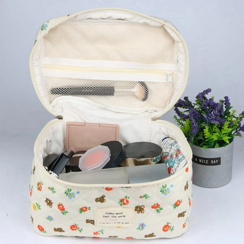 Cute floral makeup bag womens travel makeup bag organizers storage makeup bag handbag wallet 241031