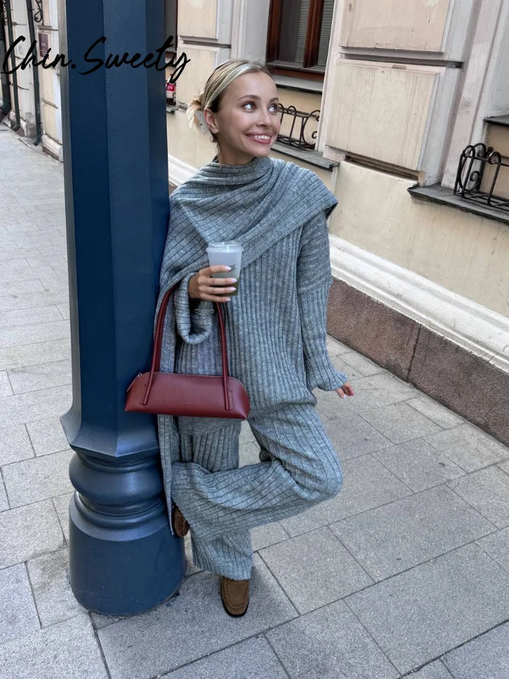 Casual solid knitted woolen suit with scarf womens lazy V-neck long sleeves wide legs pulled together Trouser autumn womens suit 241031