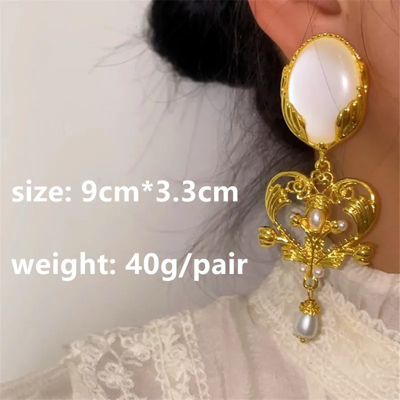 Vintage large drop earrings transparent love pendant gold metal womens jewelry elegant party gift 241031