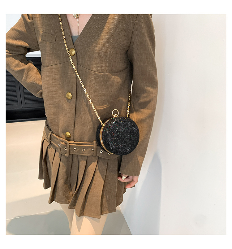 New women's high-end beauty banquet texture simple and fashionable single shoulder fashionable multifunctional woven crossbody bag