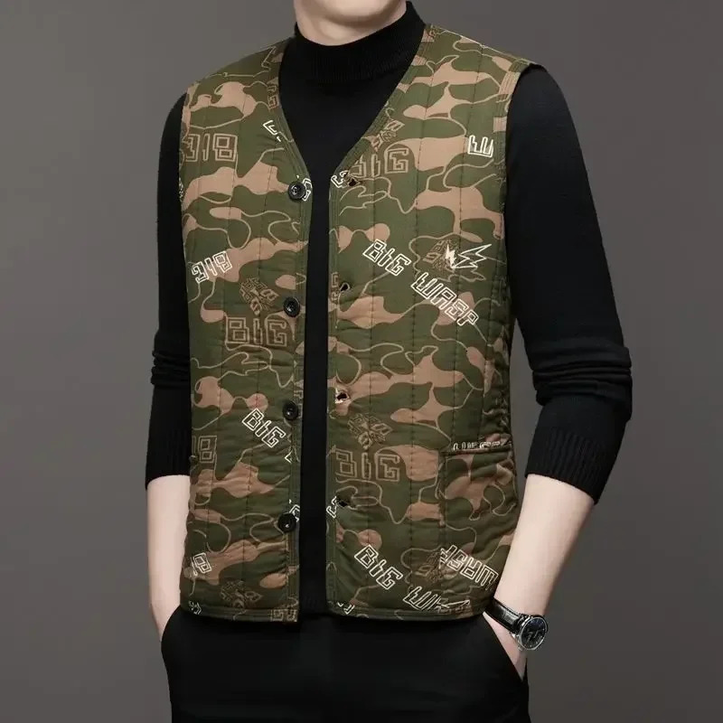 Autumn Winter waistcoat Men Lamb Fleece Coat Vest Button Cardigans Thicken Warm Solid VNeck Casual Plaid Jackets y241031