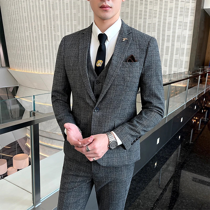 Explosive Singlebreasted Business Wedding Man Suit British Style Threepiece Individual Comfortable Male Clothing 241031