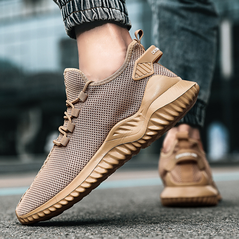 Men Running Shoes Trendy Sports Shoes Breathable Lightweight Mesh Fashion Outdoor Sports Sneaker