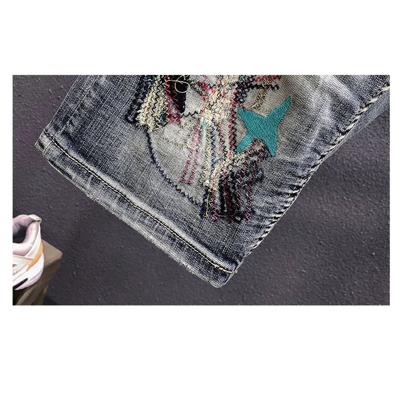 Bermuda Denim Shorts Mens Summer Fashion Embroidery Patch Ripped Holeknee High Youth Streetwear Retro Short Jeans Male 240327
