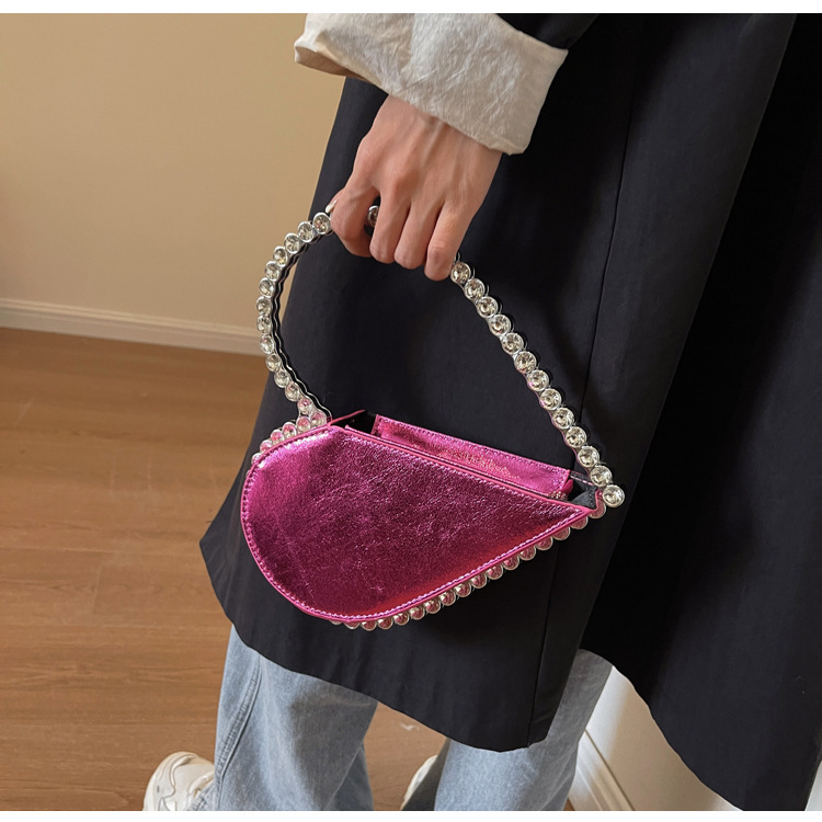 New designer heart-shaped diamond studded banquet fashionable Western style women's handbag