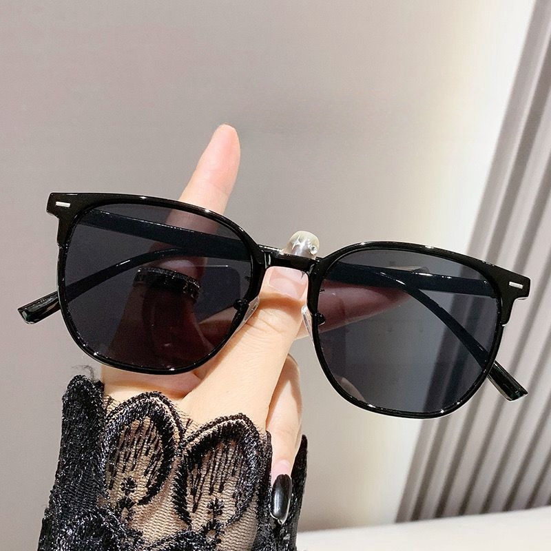New top-level sunglasses, Polaroid lenses, high-end women's eyeglass frames, men's retro metal sunglasses, UV resistant European and America