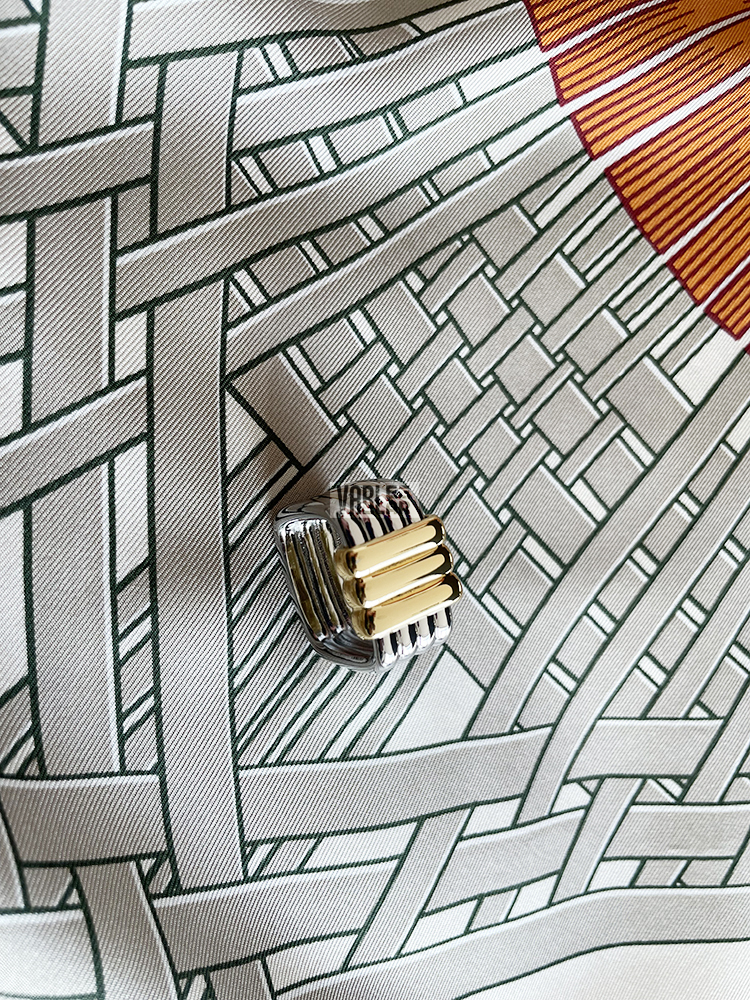 Women Charms Scarf Ring Scarves Buckle Shawls Button Bandanas Holder Brooch Fashion Style Accessories Gift Ruban