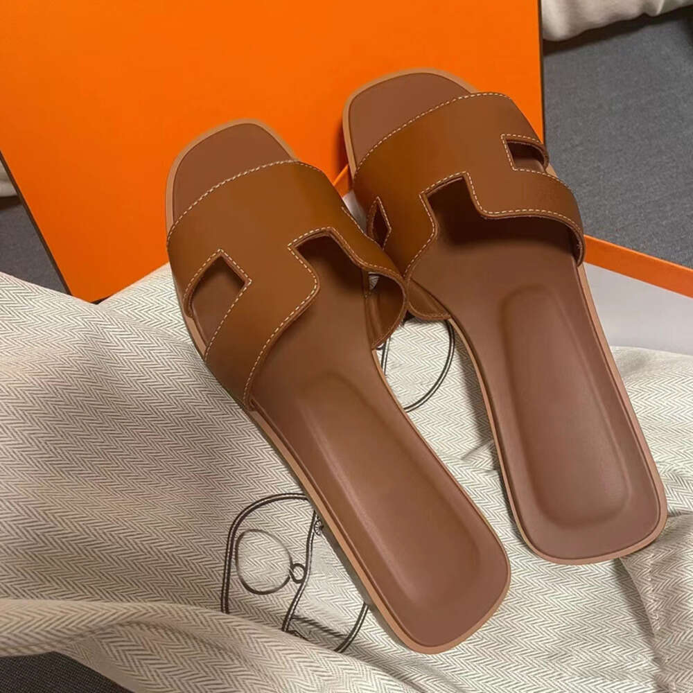 Designer slippers slides classic flat heel summer lazy fashion cartoon big head Rubber flip flops leather slippers womens shoes sexy sandals large 001