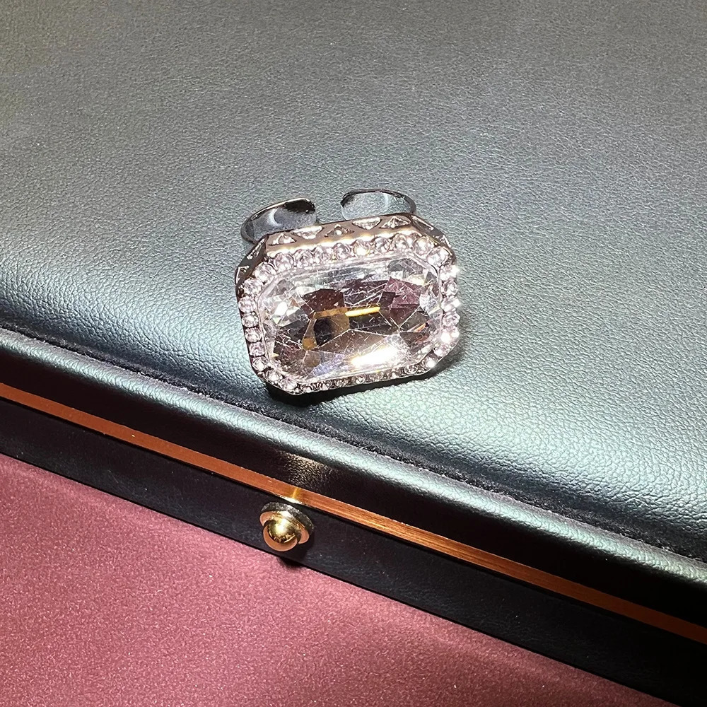 Medieval jewelry set with three layers of diamonds Swaro pearls European and American cross-border collage chain high-end bracelet 241031