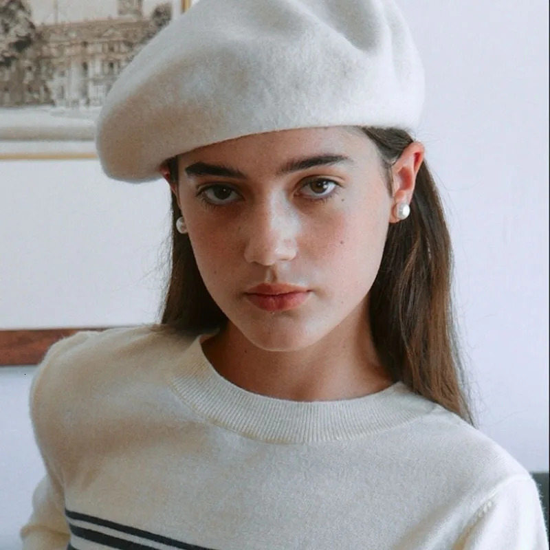 Big Size Wool Beret Women Men Large 60cm White Berets Warm Unisex French Winter Hat Female Painter Cap Chapeau Femme 241031