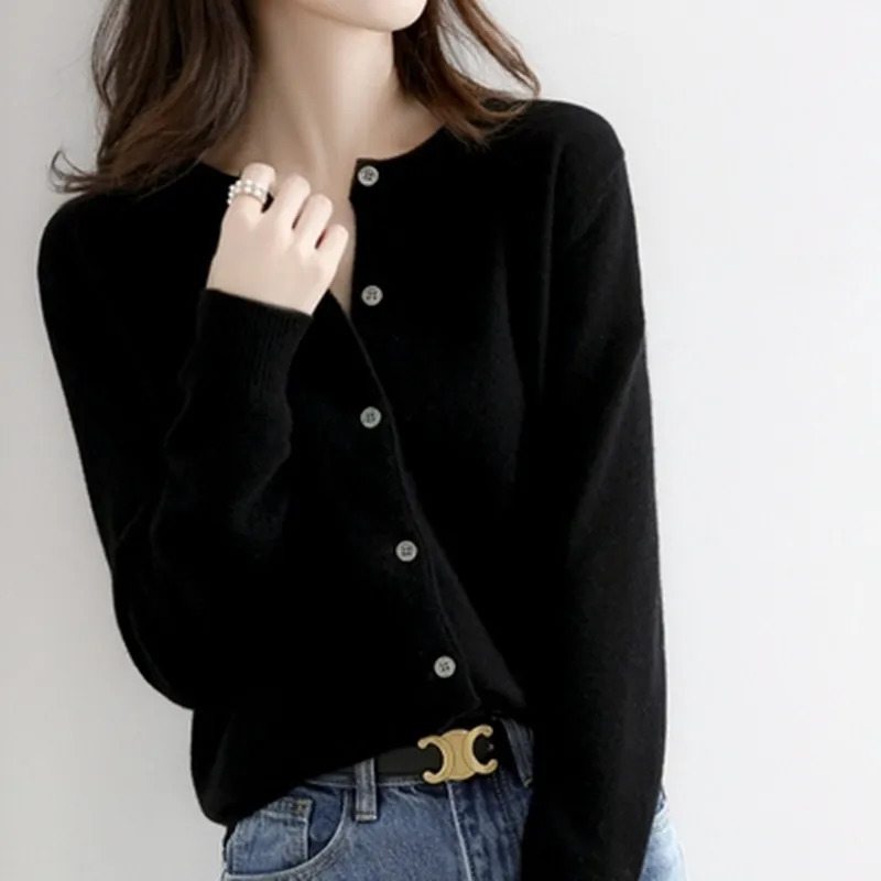 Women Cardigans Sweater Oneck Spring Autumn Knitted Cashmere Solid Single Breasted Womens Sweaters 241031