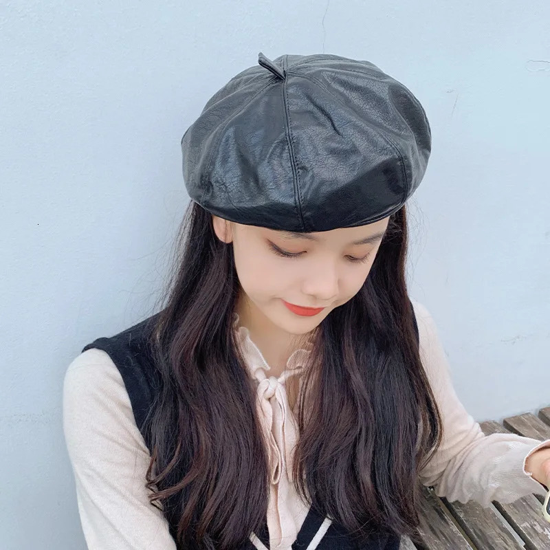 Pu leather beret suitable for women 241031