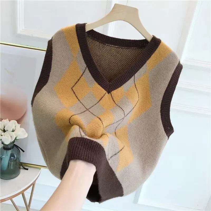Korean Version Autumn New Item V Neck Knitted Sweater Vest Women S Loose And Versatile Outerwear Top Women F1101#33 .