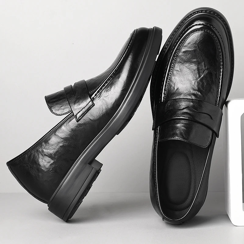 Mens dress shoes add 8cm genuine leather breathable invisible high heels business casual soft soled mens derby shoes 241031