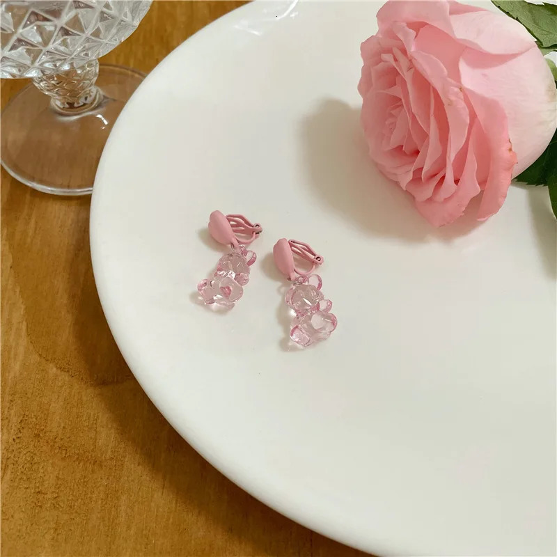 Fashion Simple Cute Acrylic Heart Animal Bear Clip on Earrings for Non Pierced Girl Children Birthday Gift Lovely Jewelry 241031