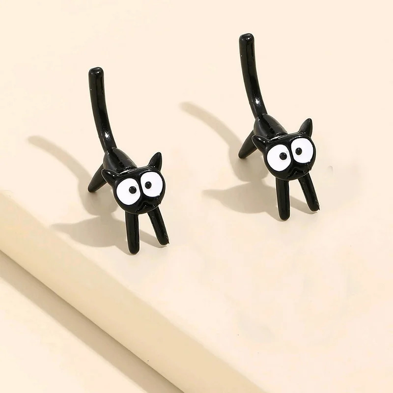 2023 Funny Small Black Cat Earring for Women Girl Fashion Cute Animal Earrings Party Jewelry Gifts Wholesale 241031