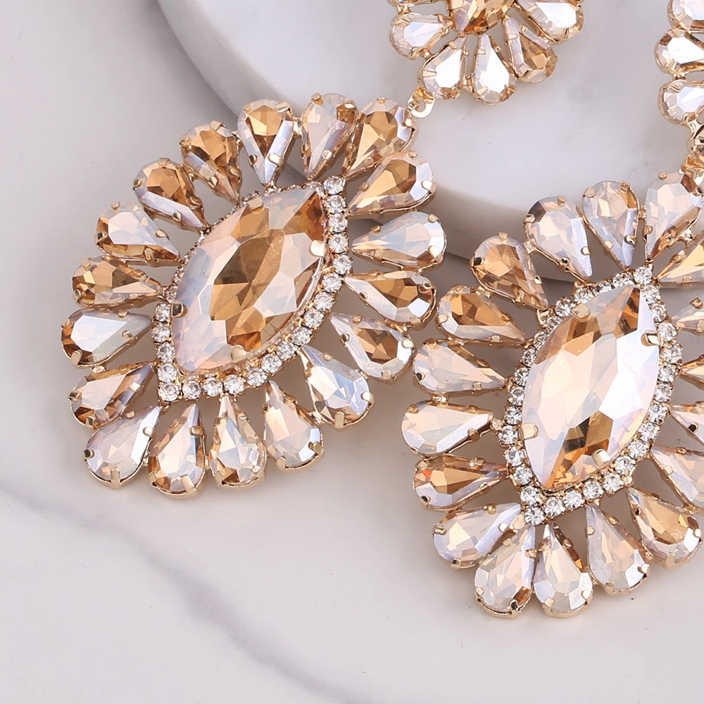 Bohemian Trend Womens Water Diamond Claw Chain Large Pendant Earrings Temperature Dinner Party Earrings Jewelry Earrings 241031