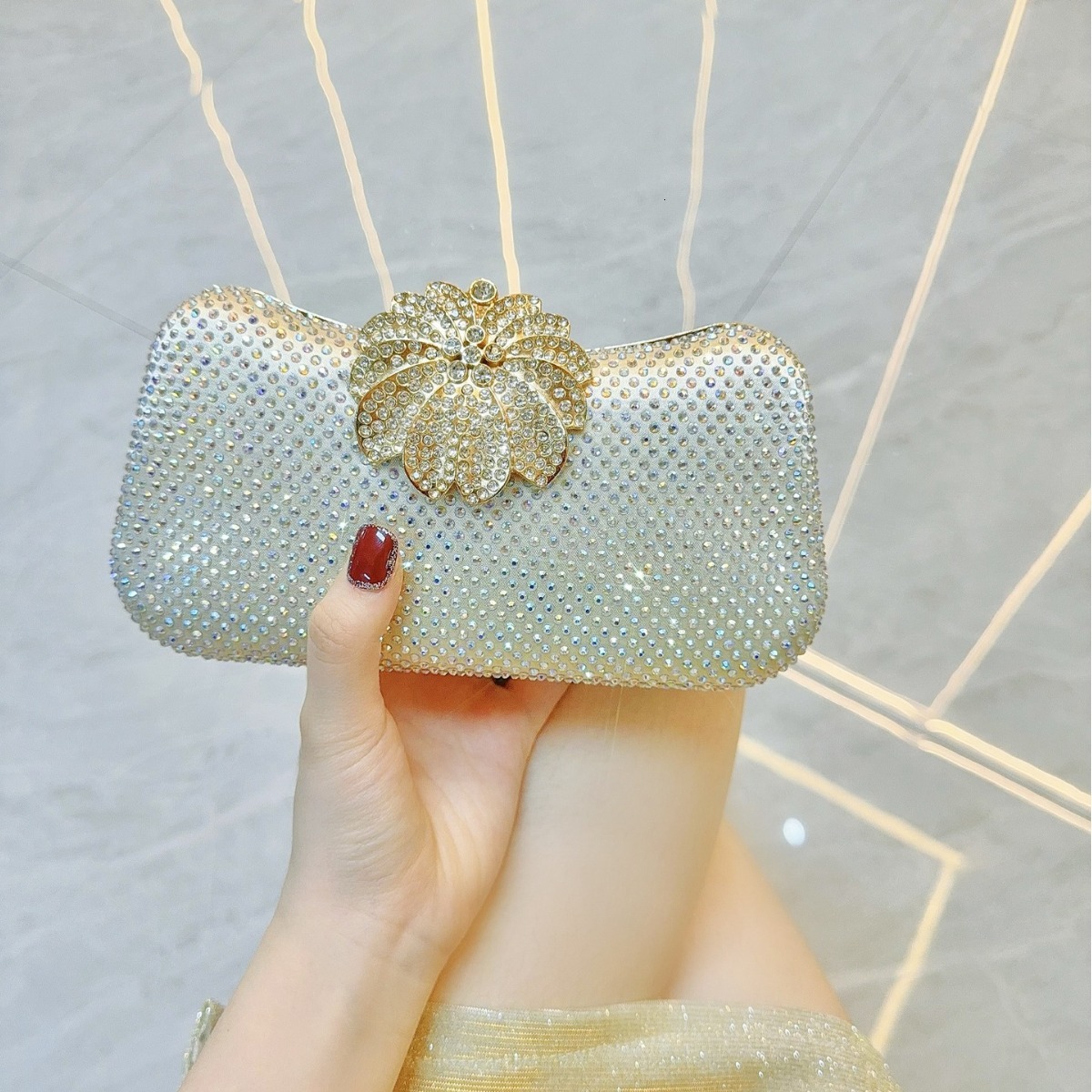 New Dinner with Handheld and Qipao Full Diamond Celebrity Banquet Single Shoulder Crossbody Women's Bag