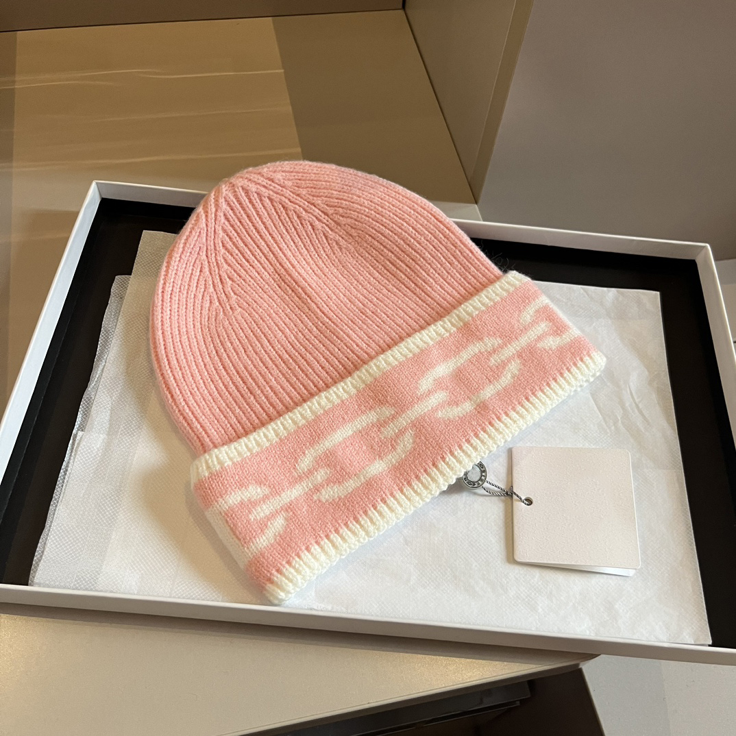 designer beanie women and men bonnet hat brim bonnet classic beautiful fashionable autumn and winter wear nice