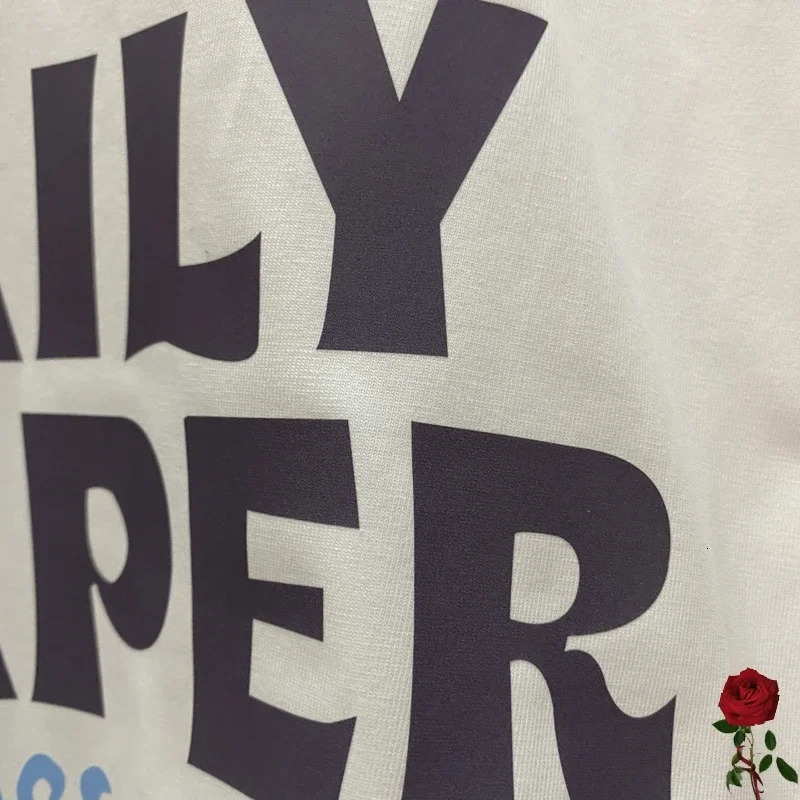 Simple Letter Print White Daily Paper T-shirt American Fashion Retro Street Clothing Daily Paper Top 241031