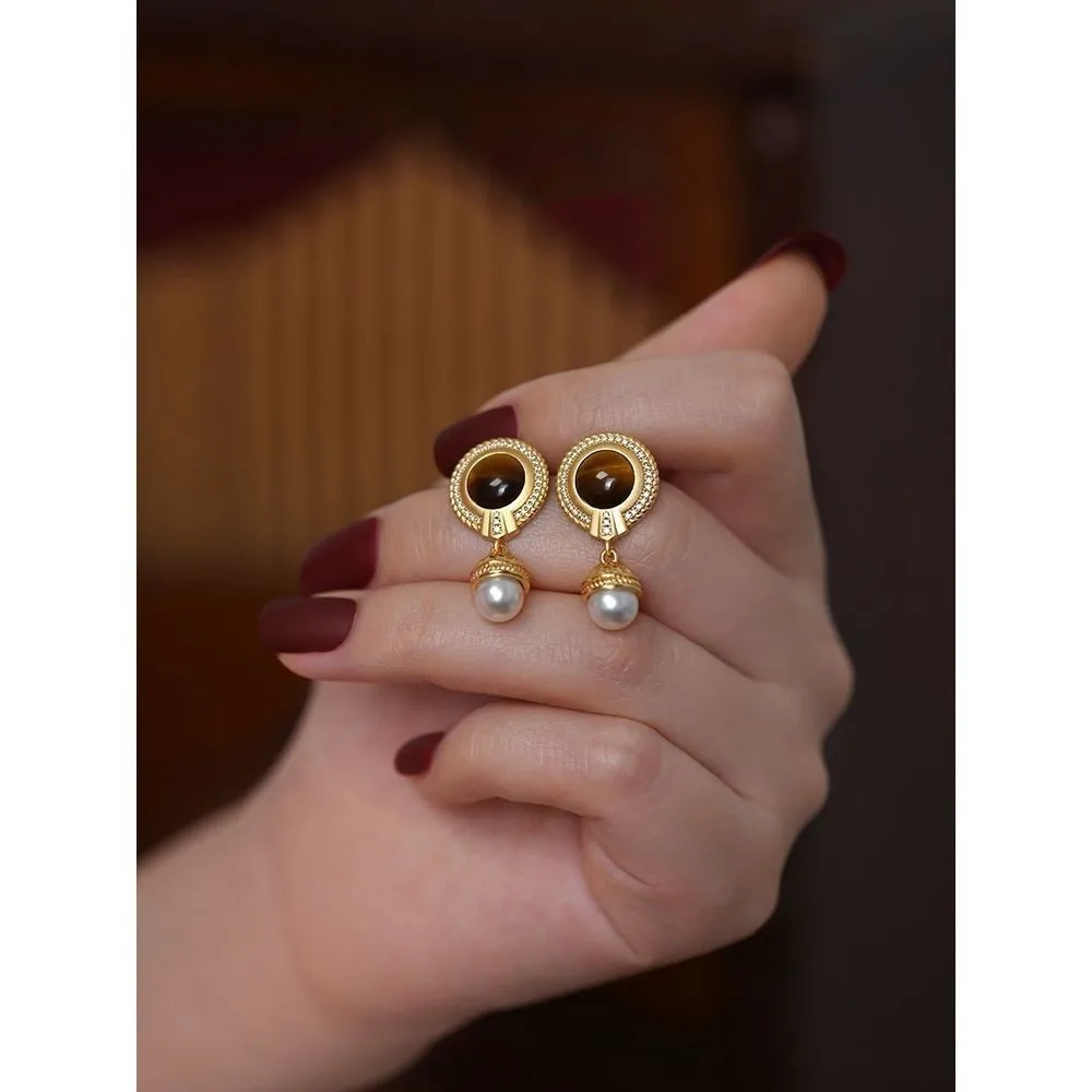 Fashion jewelry set retro 18K gold-plated tiger cat eye natural stone earrings necklace ring bracelet 241031