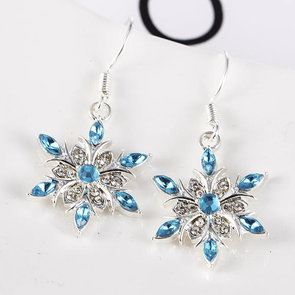 Elegant Blue Snowflake Drop Earring for Women Fashion Crystal Zircon Dangle Christmas Jewelry Accessories 241031