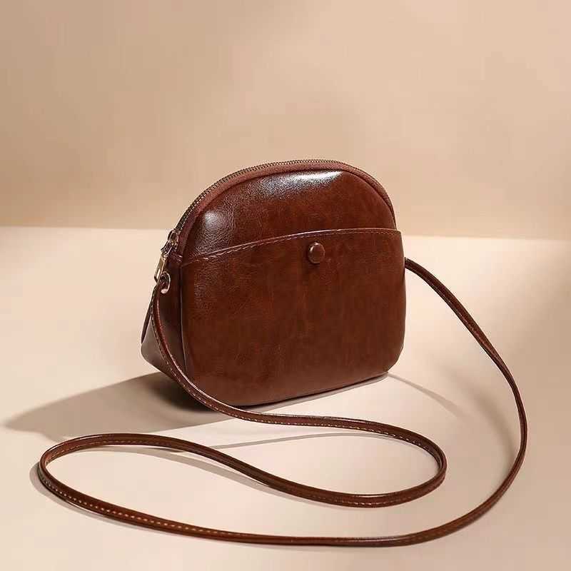 Shoulder Bags Fashion WoMens Shoulder Bag Trendy And Simple New Cross Bag Bags Texture Designer Bag 241015