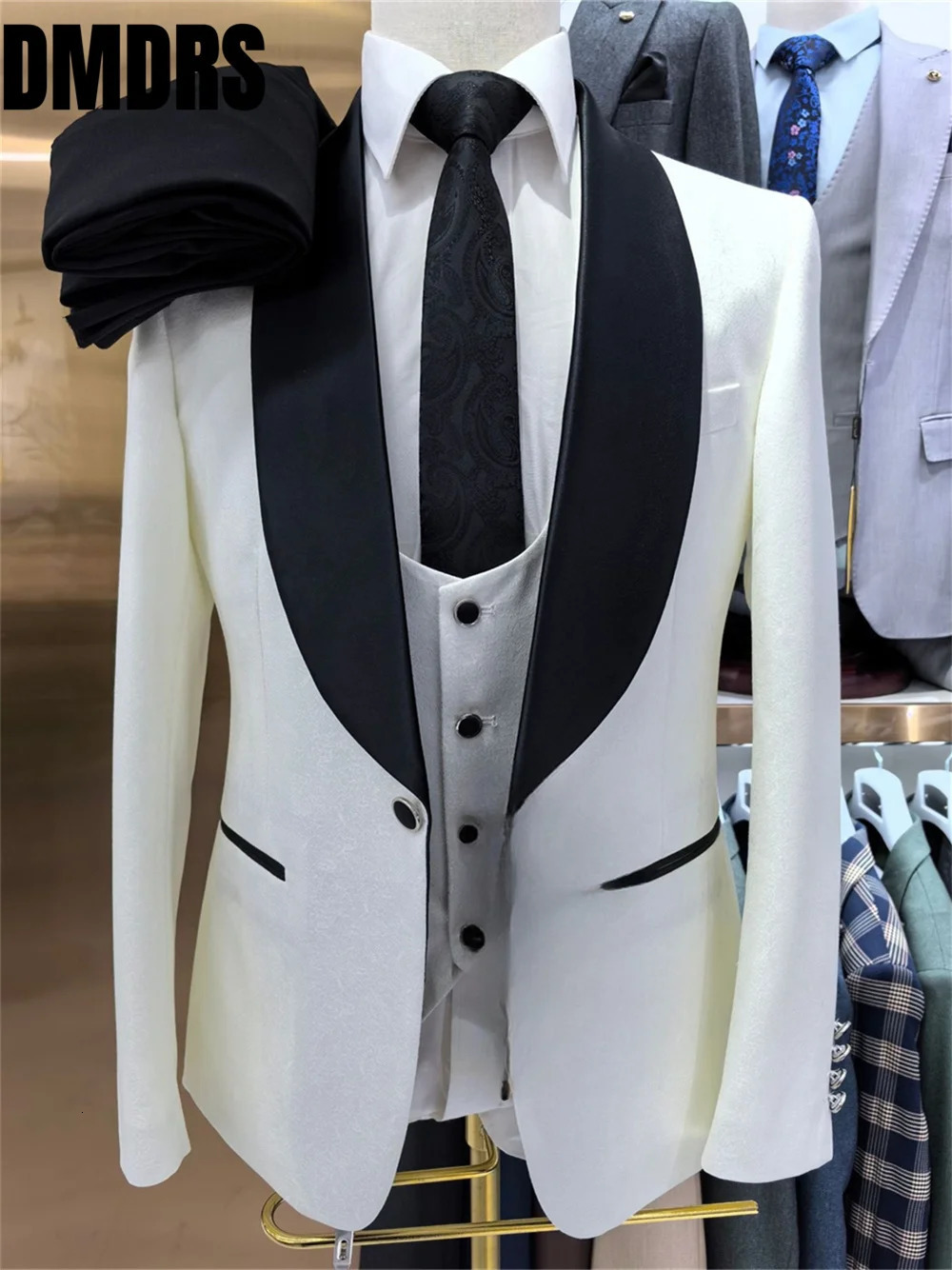 Stylish Jacquard Mens Suit set For Formal Office Classic Single Breasted Handsome Wedding Host Blazers Pant Vest 241024