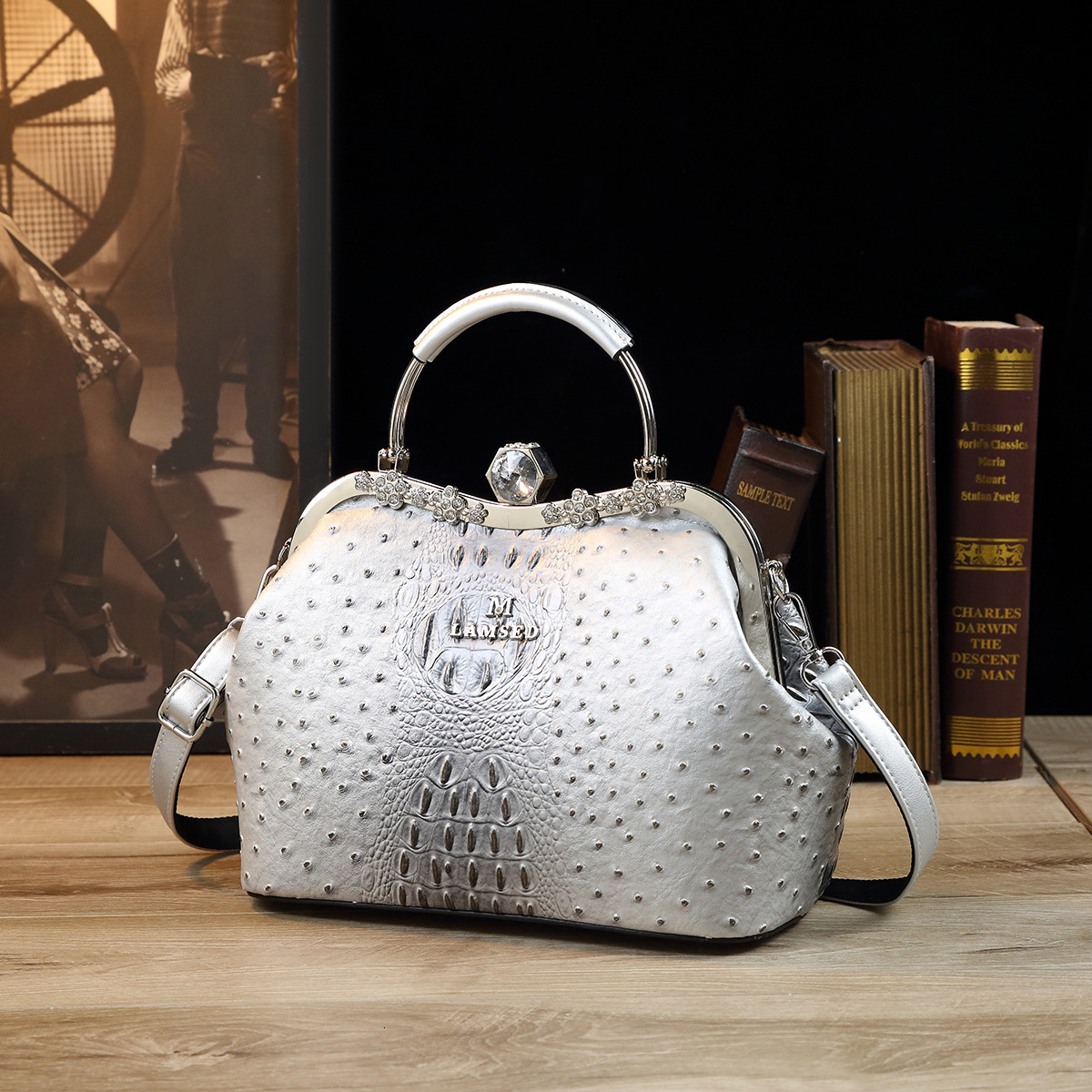 New Fashion Style Lacquer Leather Large Capacity Women's Fashion Crocodile Pattern Banquet Bag