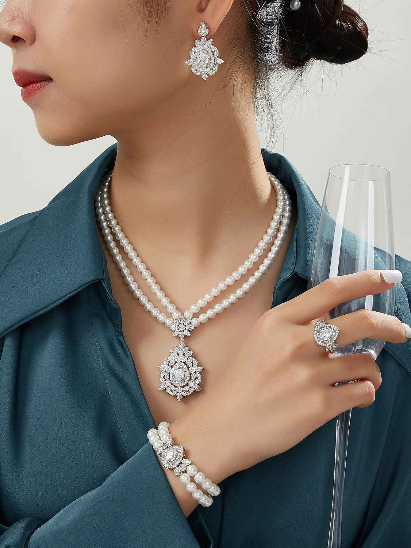 Gorgeous double-layer pearl necklace suitable for womens cubic zirconia 4-piece jewelry set accessories for womens wedding brides necklaces 241031