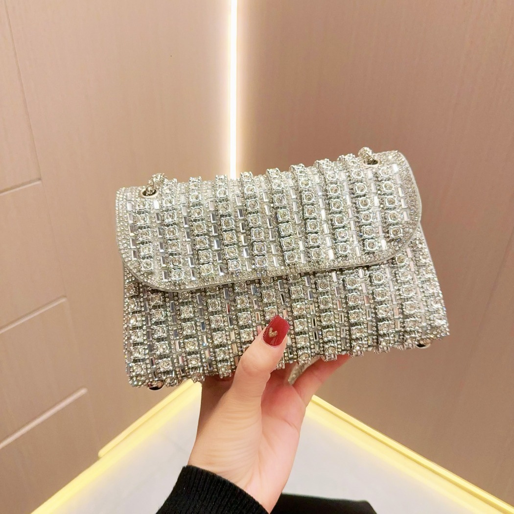 New Designer Celebrity Chain Handheld Fashion Row Single Shoulder Slant Small Diamond Inlaid Banquet Bag