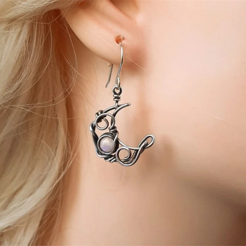 Vintage Asymmetrical Moon Sun Drop Earrings For Women Korean Sweet Tulip Flower Dangle Party Wedding Jewelry Gifts 241031