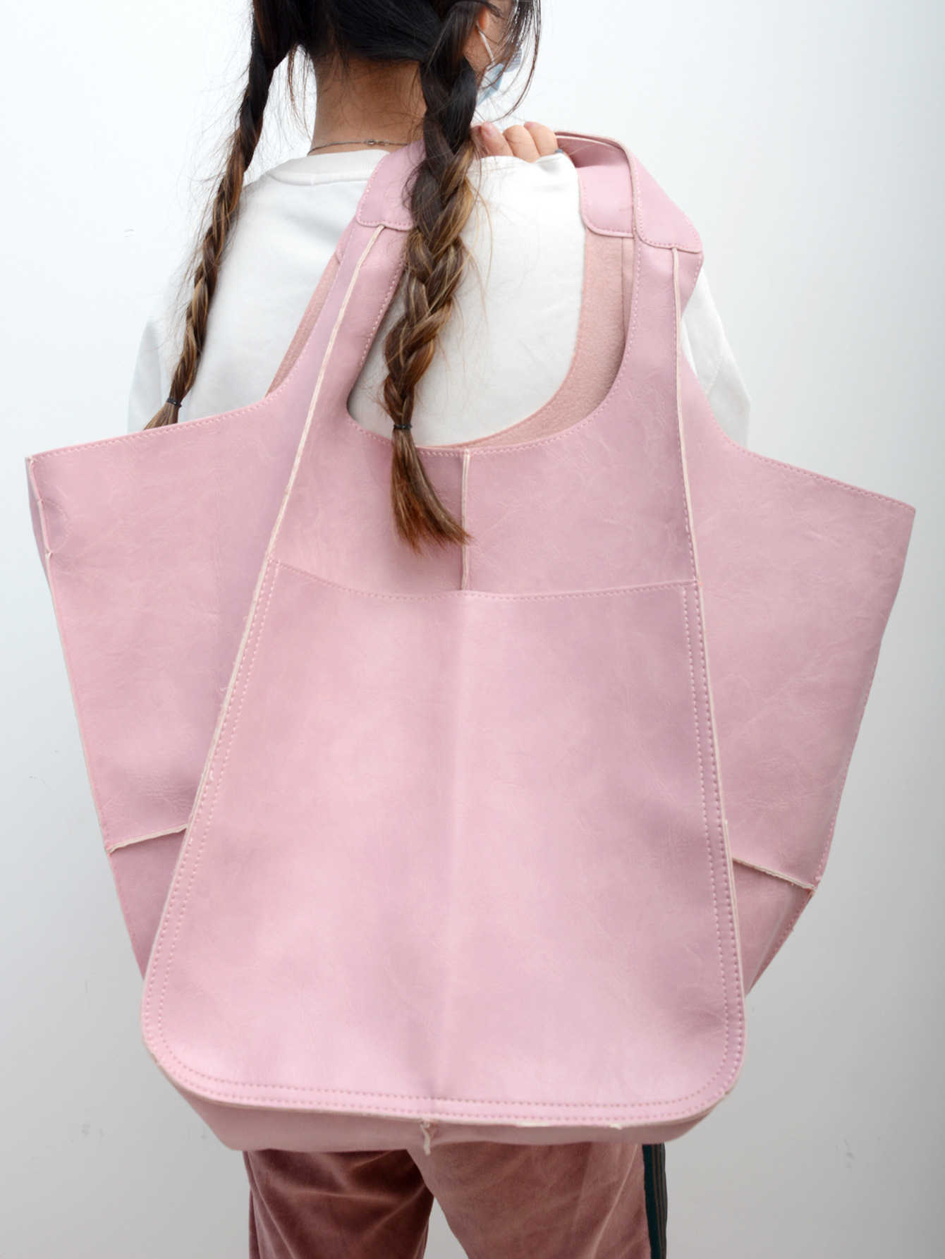 Shoulder Bags Minimalist New Style Large Designer Handbag Soft Leather Large Capacity Shopping Bag One Shoulder Handheld Tote WoMens Bag 241015