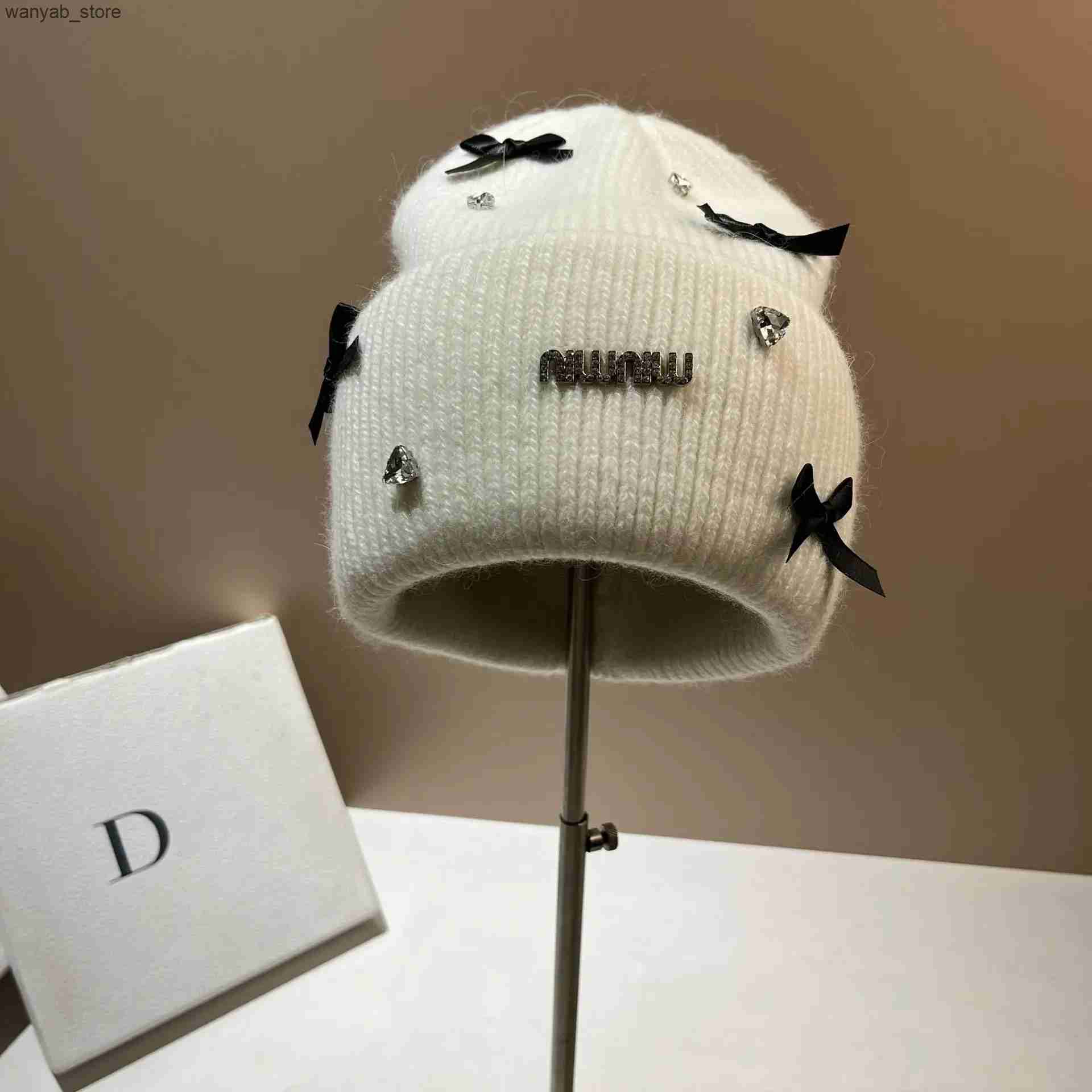 Wide Brim Hats Bucket Hats Winter Rabbit Hair Knitted Hat Bow Rhinodrill Warm Woolen Cap Russian Earwarmers Women Men Outdoor Exercise M511 L240910