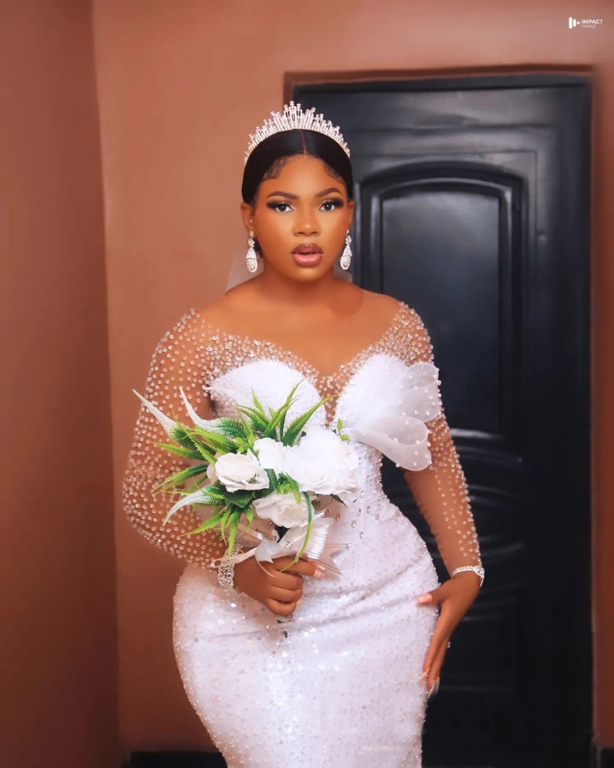 2024 Arabic Aso Ebi Plus Size White Mermaid Wedding Dress Beaded Crystals Sequined Luxurious Bridal Gowns Dresses