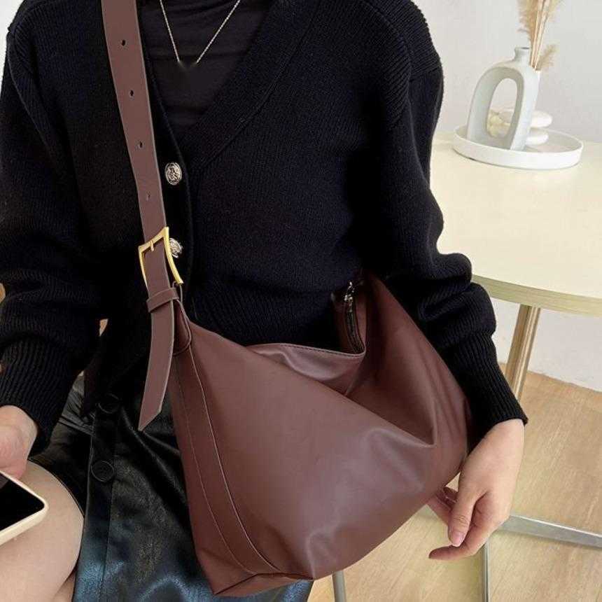 Shoulder Bags Cross Shoulder WoMens Bag Artistic Single Shoulder Large Shopping Bag WoMens Trend Simple And Versatile Soft Tote Bag 241015