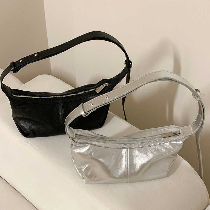 Shoulder Bags Delicate Dumpling Bag For WoMens Crossbody Niche Designer Bag Shoulder Bag Soft Leather WoMens Bag 241015